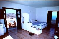 Inside the room, Anemomilos